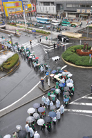 Drill to prevent disorder in a disaster in the Ikebukuro Station vicinity