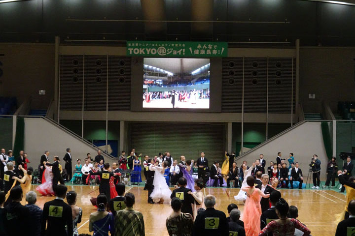 ダンススポーツ競技の様子