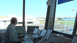 対空通信室の画像
