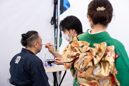 着付け、隈取メイク