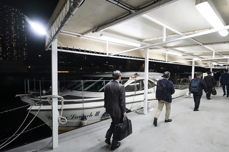 Photo: Toyosu Pier, the boat terminal