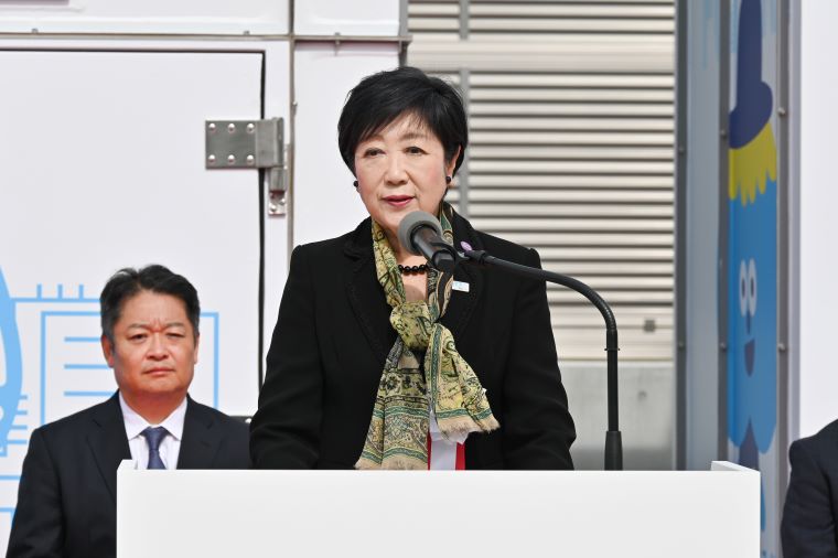 小池知事の写真